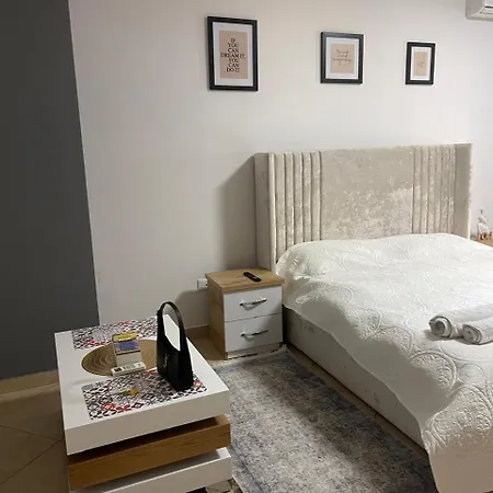 Sol Apartment *